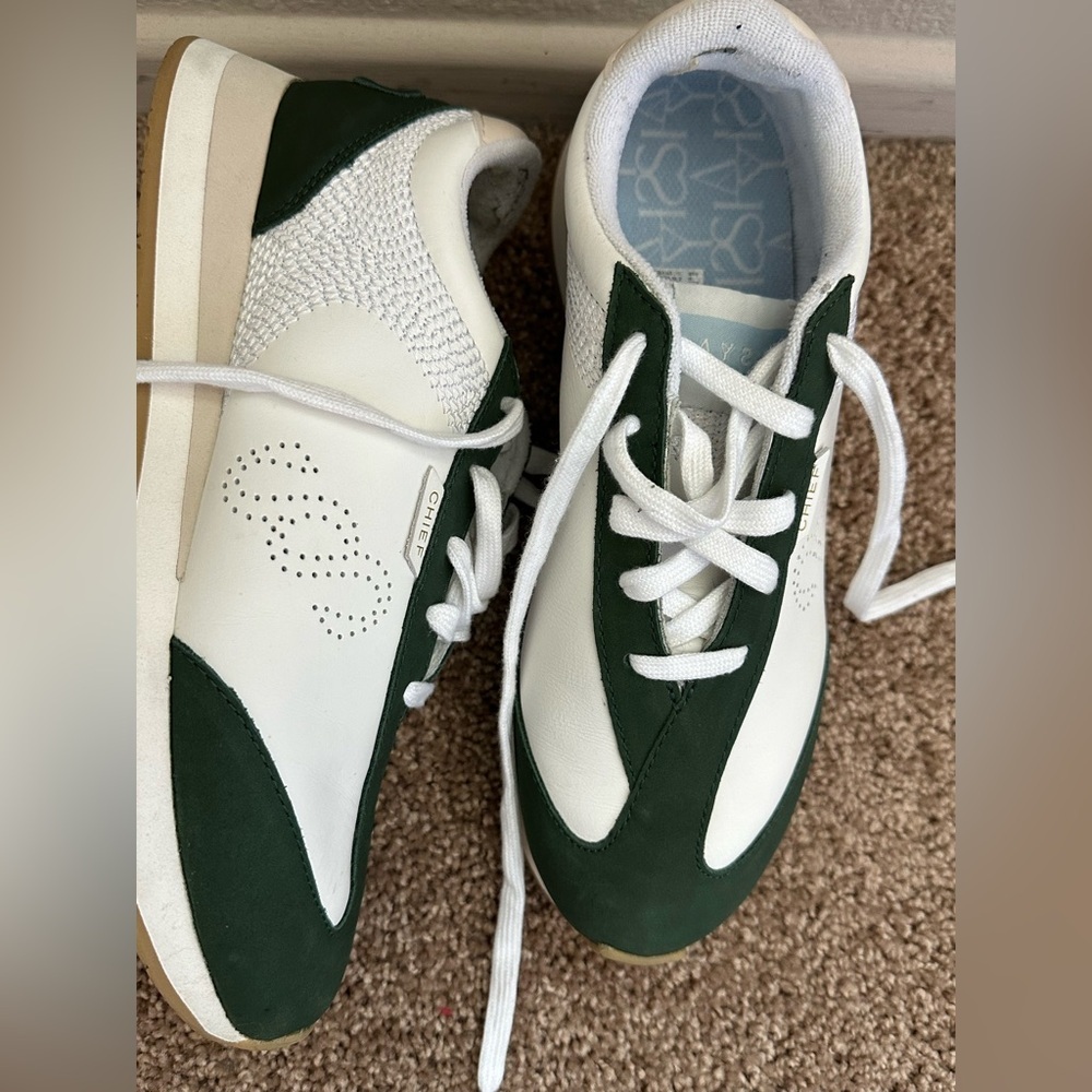 SAYSH 3 The Chief Runner Womens Size 8,5 White Green Running Casual Shoes